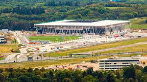 Diese seite bietet informationen zu dem stadion, in dem die angewählte mannschaft ihre heimspiele austrägt. Sc Freiburg Reagiert Auf Verbot Von Abendspielen Im Neuen Stadion Unverstandliche Entscheidung Sportbuzzer De