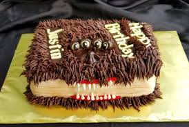 «monster book of monsters cake ☇ #harrypotter #monsterbook #monsters #cake #geeks». The Monster Book Of Monsters Harry Potter Cake Harry Potter Cake Cake Desserts