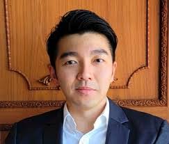 Edwin Ang's Instagram, Twitter & Facebook