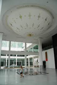 The museum is located in the heart of kuala lumpur's tourist belt amidst the lush greenery of perdana botanical gardens and within walking distance to the national mosque, bird park and national planetarium. Islamic Arts Museum Malaysia Embellish Moi
