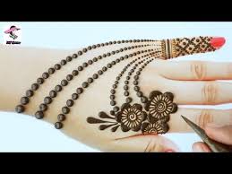 India mehndi disain ja pakistani mehndi disain on parimad mehndi kujundused. Jewellery Mehndi Design For Hands Simple Jewellery Mehndi Design 2020 New Style Jewellery Design Youtube Desain Henna Mehndi Designs Mehndi