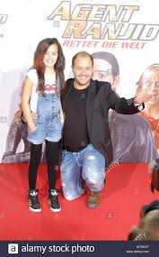 Wie es in einem bericht des mediums heißt, sei am dienstag ein notruf bei der feuerwehr eingegangen. Willi Herren Und Seine Tochter Alessia Herren Nehmen An Der Agent Ranjid Deutschland Premiere Am 17 Oktober 2012 In Koln Deutschland Stockfotografie Alamy