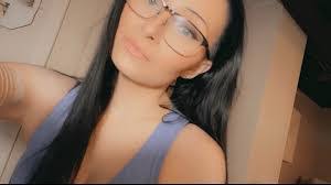 Jessica Walker's Instagram, Twitter & Facebook