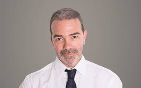 Pisadela violenta de ampadu a bernardeschi vale o cartão vermelho. Cnn Portugal Ja Tem Diretor Mas Falta Autorizacao Da Erc O Jornal Economico