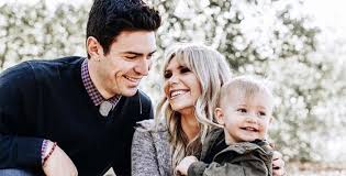 Carey price has had an incredible ice hockey career since he started playing as the goaltender for the montreal canadiens. La Blonde De Carey Price Angela Est Au Coeur D Une Controverse Fan De Hockey