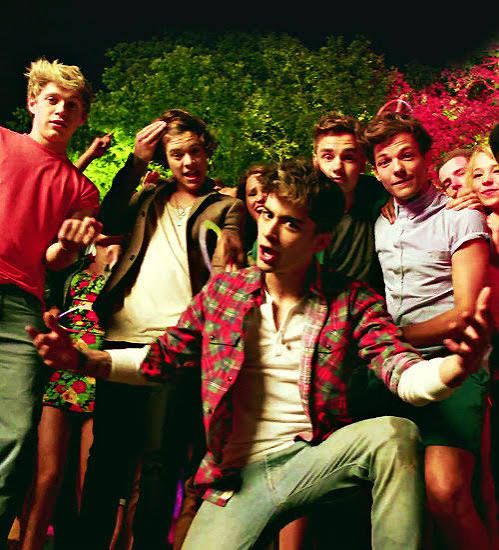 One Direction: Live While We're Young (Music Video 2012) - IMDb