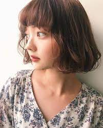 ベース型さんに似合う髪型30選 おすすめの大人可愛い小顔ヘアスタイルをご紹介 folk ベース型 髪型 小顔 ヘアスタイル 髪型