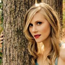 Willie — Nora Jane Struthers