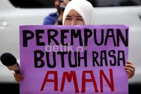 Tujuannya agar lebih berkesan meskipun ada yang menganggap berlebihan. Maaf Istri Selamatkan Suami Dari Bui Dpr Langkah Mundur Ma