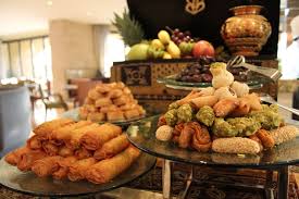 Second Chance To Win An Iftar Dining Voucher At Horizon For Two Visit Either Our Facebook Facebook Com Amwajrotana Or Instagram A Iftar Main Course Dishes