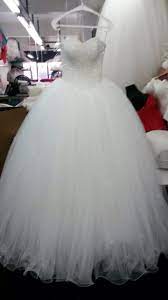 Hochzeitskleid prinzessin hochzeitskleid mit viel stoff, tüll und glitzer einmal getragen größe 34/36 für verlobungskleid brautkleid prinzessin schleppe grösse s 36 38 tüll altrosa spitze steine. Brautkleid Weiss Mit Krass Steinen Gelinlik Tasli Www Tolcu Com Kleider Hochzeit Hochzeitskleid Turkische Hochzeitskleider