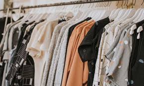 Dina olshop fashion menyediakan berbagai produk fashion remaja dengan harga yang bersahabat. 9 Online Shop Favorit Yang Menjual Fashion Brand Indonesia Untuk Cewek Highlight Id