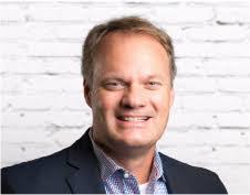 Michael Winks's Instagram, Twitter & Facebook