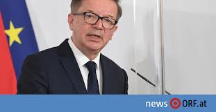 Board member clemens auer of austria lamented a political weakening of the who, citing the potential withdrawal of a strong who member state — an allusion to the u.s. Tx7zi03wzidewm