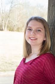 Lori Toler's Instagram, Twitter & Facebook