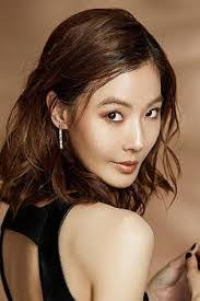 Iris Corea's Instagram, Twitter & Facebook