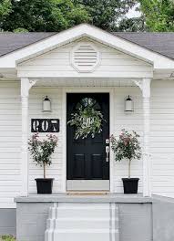 21 Cool And Beautiful Tiny Home Front Porch Design For Inspiration Small Front Porches Designs Front Porch Design Porch Design