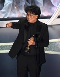 Bong Joon Ho At The 2020 Oscars Academy Award Winners Best Director Academy Awards