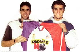 Propongo comenzar con una propuesta para tratar que nos devuelvan el escudo que nos representan si no nos hacen caso tendremos que seguir molestando. El Dia Que Atletico Y Real Madrid Unieron Escudos Para Disputar Un Partido Madridiario