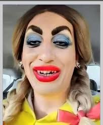 🥷🏼 got a rhinoceros horn grow out his shyt dont it? His head hatching  ain't it? Texas toast head ahh, Cinnamon Toast Crunch head ahh