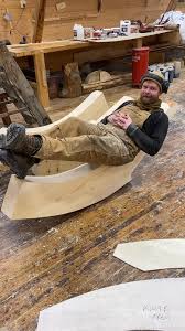 Mange bord og mang ein saum... A lot of planks and a lot of nails...