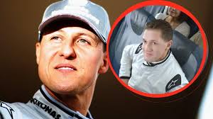 Schumacher was born on january 3, 1969 to rolf and elisabeth schumacher. Geschmacklose Aktion Fluggesellschaft Zeigt Aufnahmen Von Michael Schumacher