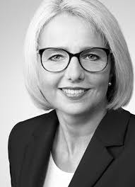 Login using your username and password. Kathrin Kerls Ubernimmt Leitung Der Bmw Bank