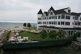 Make the hotel iroquois your vacation destination on mackinac island if you want an intimate and elegant luxury hotel. Iroquois From The Waer Bild Von Hotel Iroquois Mackinac Island Tripadvisor
