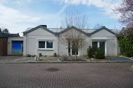 27 häuser zum kauf in dinslaken auf immobilo.de ✓ egal ob reihenhaus, einfamilienhaus oder stadtvilla ✓ mit immobilo.de das traumhaus finden und kaufen! Haus Zum Verkauf Astridweg 13 46537 Dinslaken Wesel Kreis Mapio Net