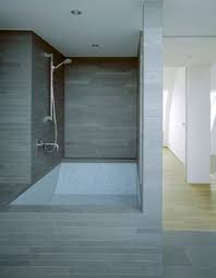 Dachgeschossausbau Agnesstrasse Modern Badezimmer Munchen Von Erich Gassmann Architekten