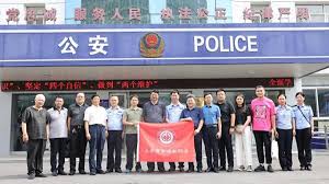 王家营街道书画家走进警营慰问- 淮游网- 淮安文化旅游网