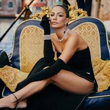 Demet Özdemir - YouTube