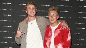Logan and jake paul, who began posting prank videos and sketches on vine in 2013, racked up 3.1 million and 5.3 million followers, respectively, by the time vine was shut down in 2017. Youtube Star Jake Paul Fbi Durchsucht Sein Haus Und Findet Waffen