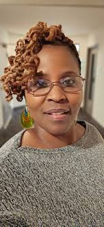 hello everyone am Cynthia just want to introduce myself and share my  picture 😊