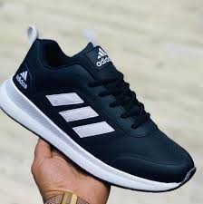 Degisim Garantisi 24 Saat Te Kargo En Iyi Kalite Paraniz Bizimle Guvence Altinda Ayakkabi Ayakkabi In 2020 Adidas Samba Sneakers Adidas Sneakers Adidas Samba