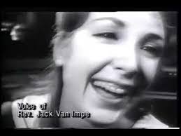 Ellen Grieve's Instagram, Twitter & Facebook