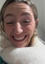 Vlog de uno de los días más chéveres del año por esa cantidad de artistas y  conciertos a los que podríamos ir gracias a @Club Social Colombia  😍😍😍😍porque podríamos ser 1 de los 5 ganadores de 10 ...