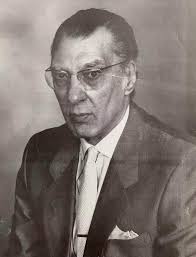 Ronnie was planning to marry a woman by the name of Monica in the 1960s who  he had dated for nearly three years. He called her “the most beautiful  woman he had