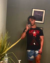 Happy birthday to the best person I've ever met. Youre the greatest thing  that has come into my life and I am forever grateful for you. Plus youre  the best mother of