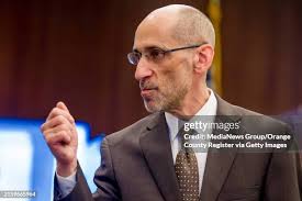 129 Ken Woodward Stock Photos, High-Res Pictures, and Images