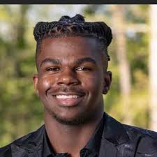 Aaron Kennerly's Instagram, Twitter & Facebook