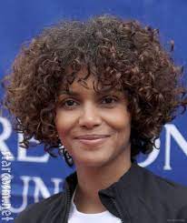 Thinking I Might Try This Next Halle Berry S Curly Hair Halle Berry Curly Hair Styles Halle Berry Pixie