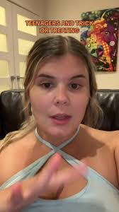 Katie Coombs's Instagram, Twitter & Facebook