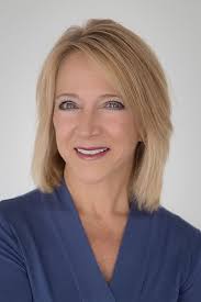 The Heart Of Authentic Selling: Tap Into The Power of Human Connection And  Close More Sales: Wendling, Liz: 9780984676682: Amazon.com: Books