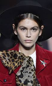 Marion privilege numero dos (this list is long, btw): Kaia Gerber E La Testimonial Beauty Di Ysl Beaute