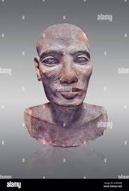 Egypt egyptian museum art sculpture hi-res stock photography and images