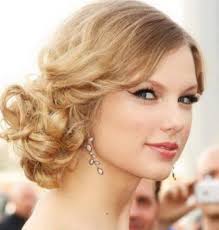 Short curly bob lace wig, bob hairstyles are styles that give great results in every hair structure. 15 Exquisite Prom Updos For Long Hair