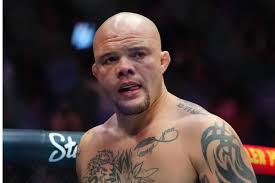 My Kids Deserve This”- Anthony Smith Gets Emotional as Retirement Update  Dropped by UFC Legend