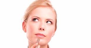 دليلك لفك شفرات الشخصيات الغامضة بلغة الجسد التواصل بالعين يعطى انطباعا بالأمان ضم الكتفين للصدر دليل حساسية الشخصية ملامسة الشعر تعنى عدم الثقة بالنفس العض على شفتيك يعنى محاولة التحكم برد الفعل اليوم السابع