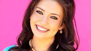 Holly Morelock's Instagram, Twitter & Facebook